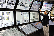 Nuclear operator crews run simulations in INL's virtual control room.