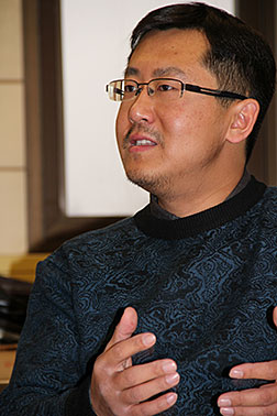 Jigang Wang